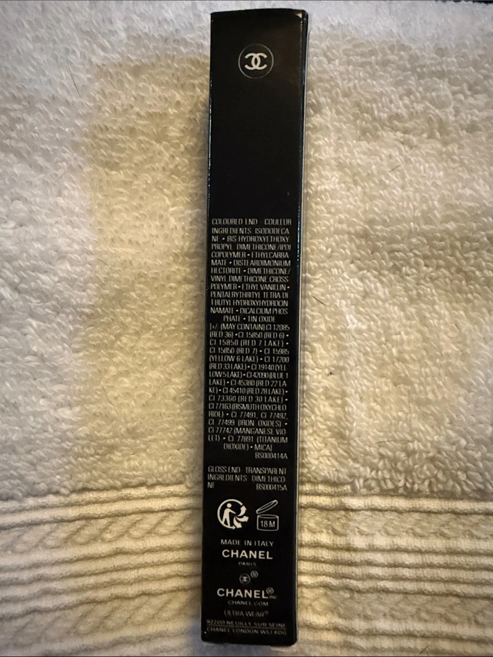 CHANEL Le Rouge Duo Ultra Tenue Liquid Lip Colour 835 Érotica
